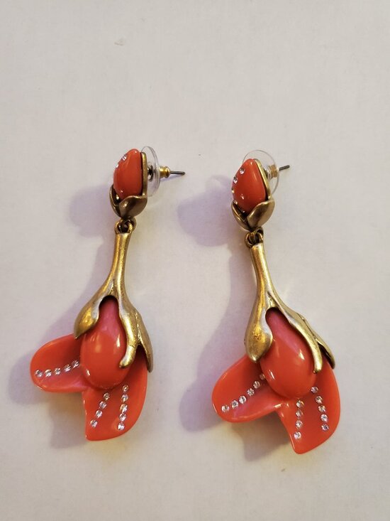 Oscar de la Renta Crystal & Resin Magnolia Clip-On Drop  Oscar de la Renta Resin & Crystal Magnolia Floral Pierced Earrings NWOT